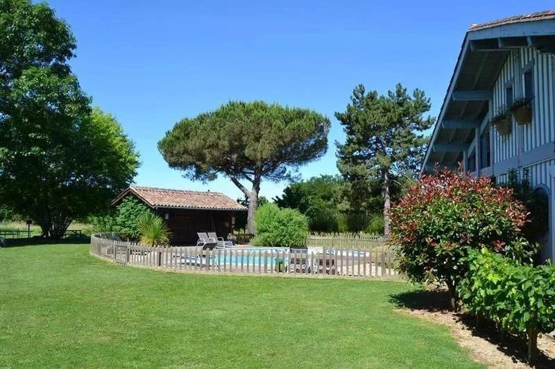 Propriété - 180 m² - 6 pièces