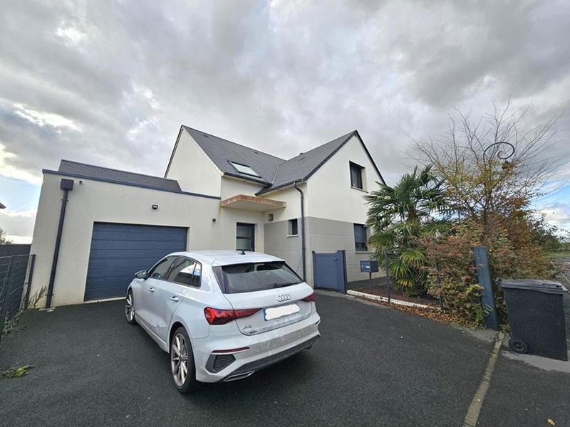 Maison - 143 m² - 6 pièces