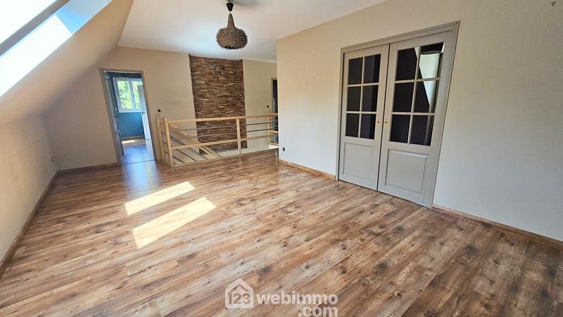Maison - 203 m² - 8 pièces