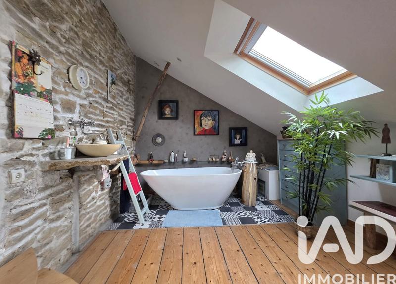 Maison - 156 m² - 7 pièces