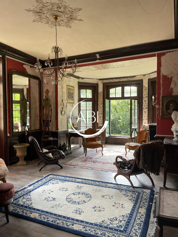 Villa - 269 m² - 11 pièces