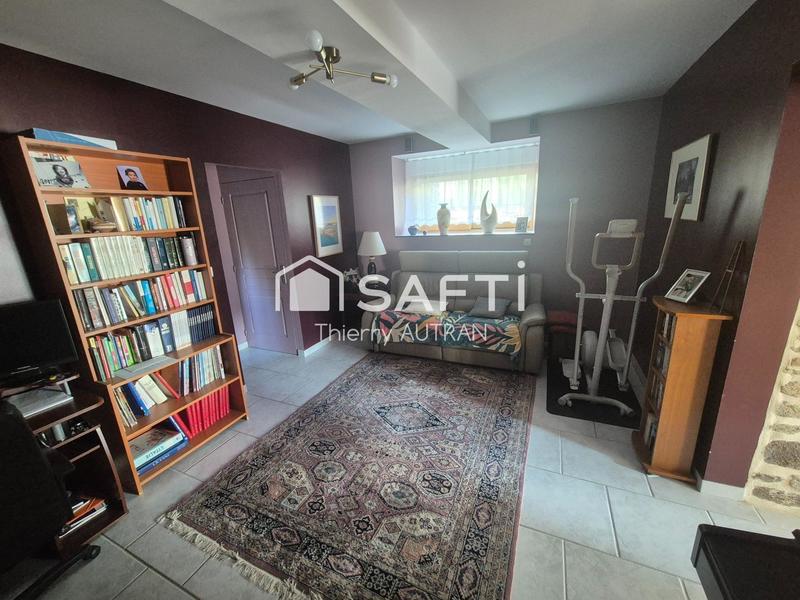 Maison - 216 m² - 9 pièces