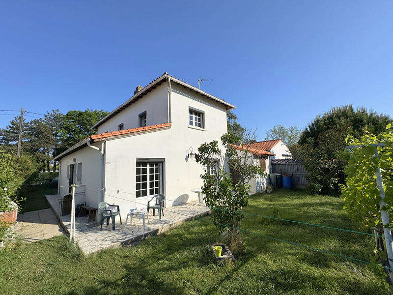 Maison - 100 m² - 4 pièces