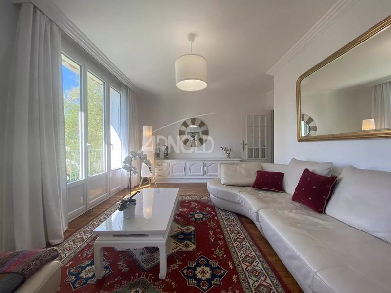 Appartement - 86 m² - 4 pièces