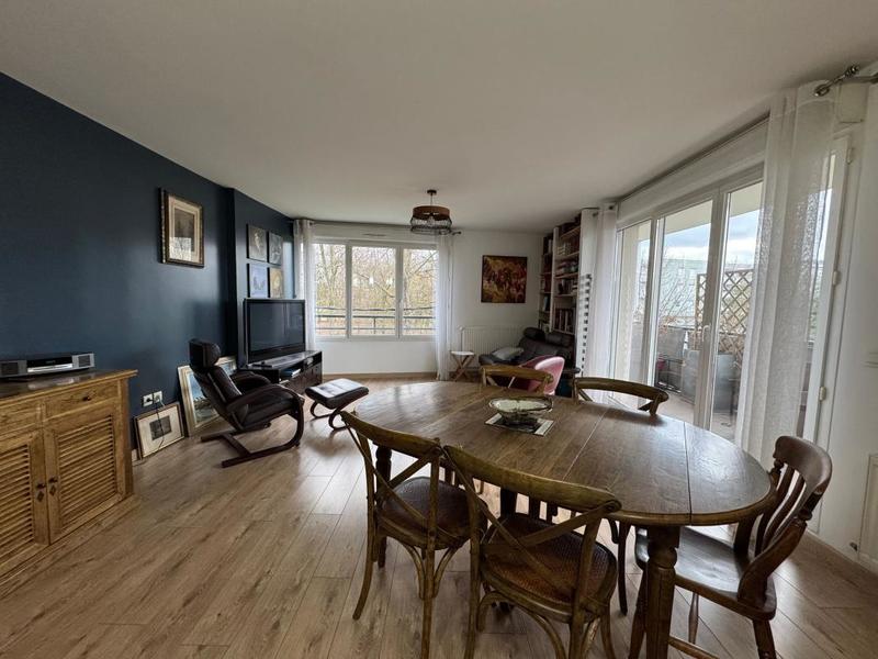 Appartement - 75 m² - 3 pièces