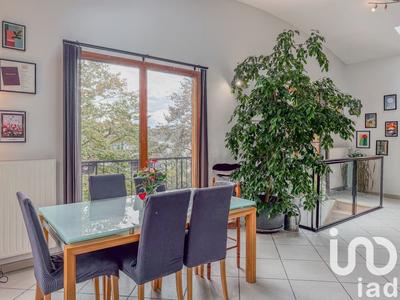 Maison - 213 m² - 8 pièces