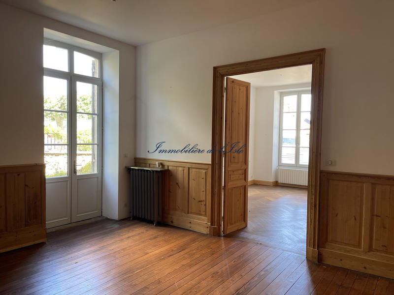Maison - 280 m² - 11 pièces