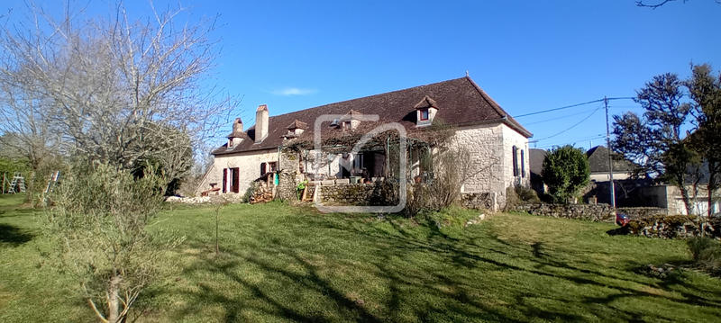 Maison - 179 m² - 6 pièces