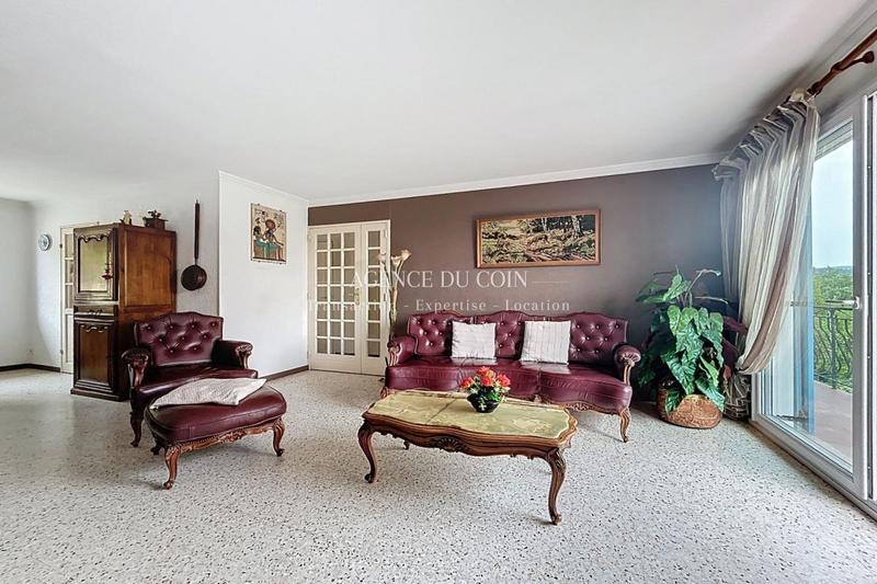 Maison - 94 m² - 4 pièces