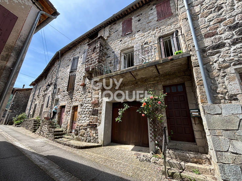 Maison - 138 m² - 8 pièces