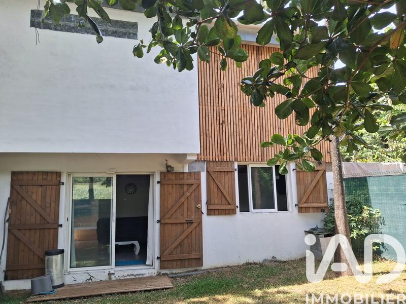 Maison - 145 m² - 9 pièces