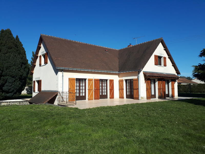 Maison - 247 m² - 7 pièces