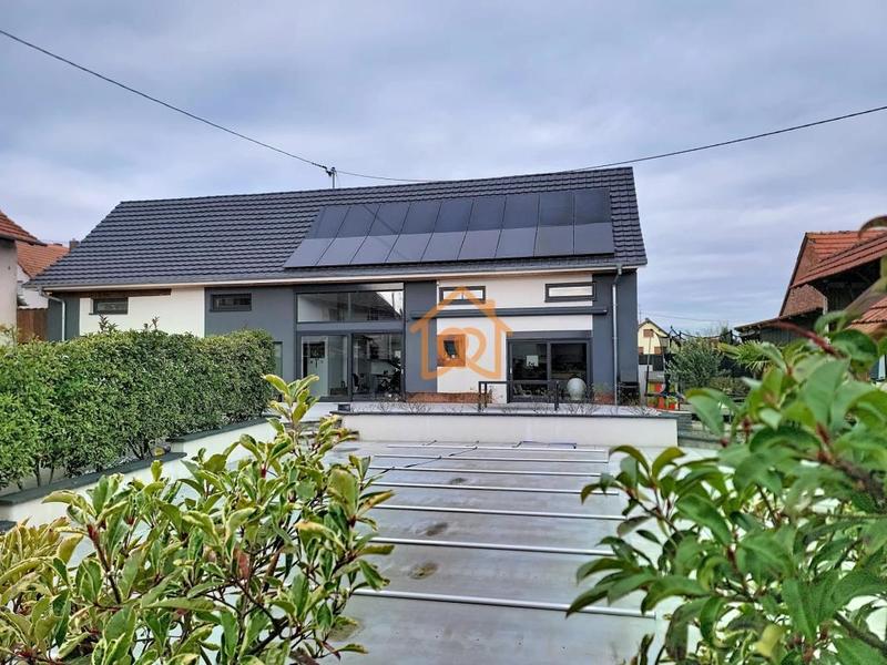 Corps de ferme - 250 m² - 10 pièces