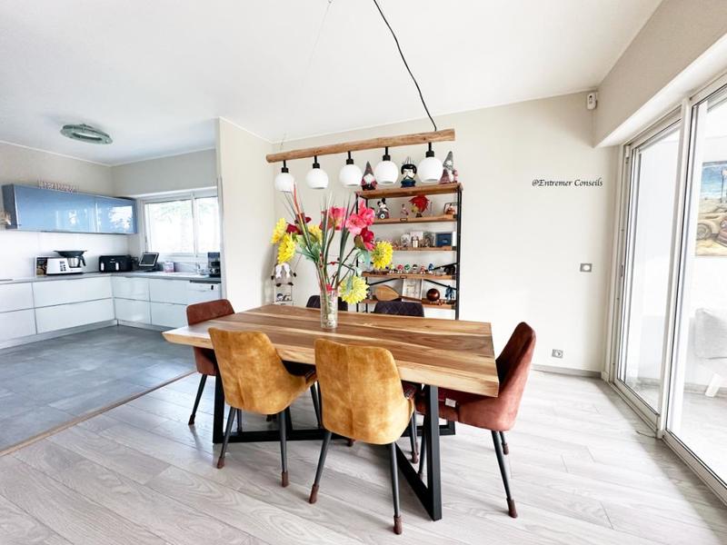 Maison - 200 m² - 7 pièces