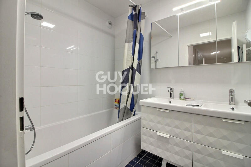 Appartement - 104 m² - 5 pièces