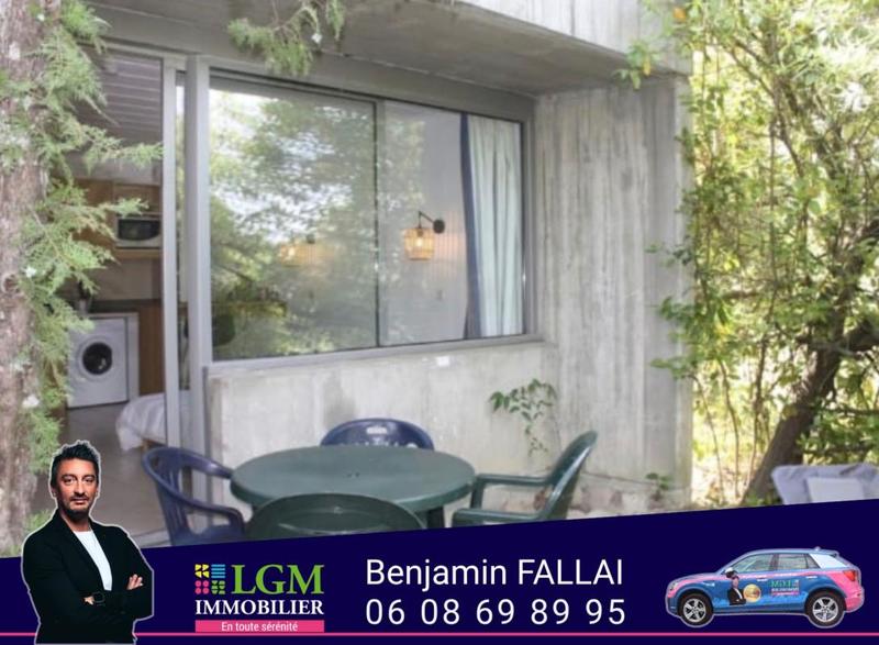 Studio - 25 m² - 1 pièce