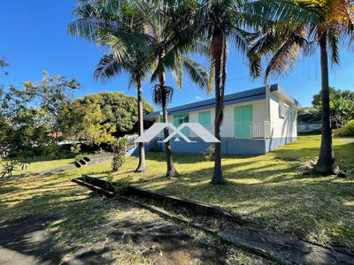 Maison - 93 m² - 6 pièces