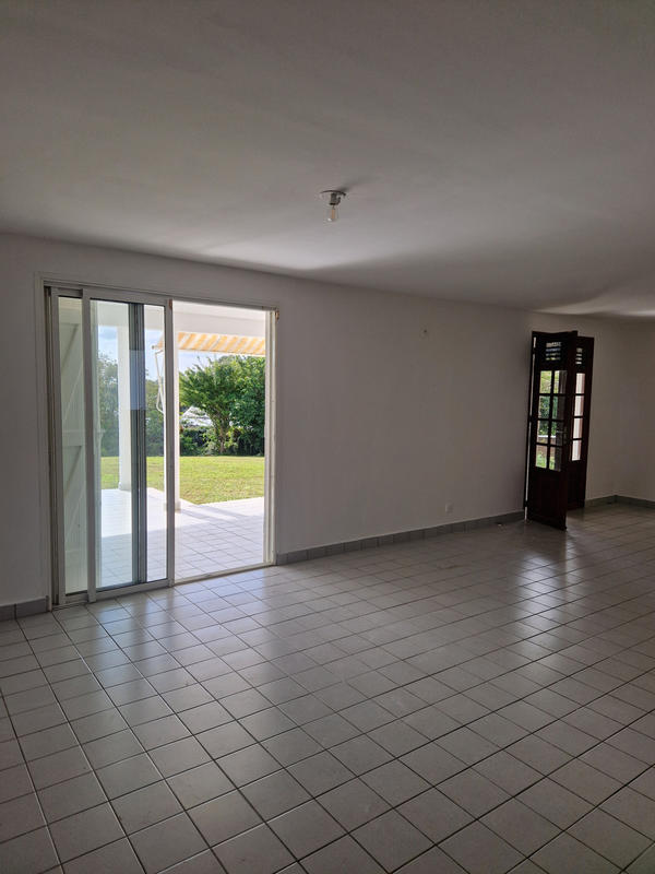 Maison - 159 m² - 5 pièces