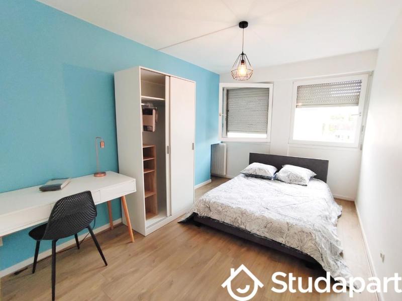 Chambre - 14 m² - 1 pièce