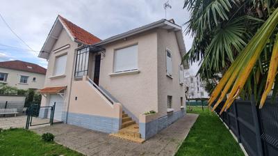 Maison - 130 m² - 7 pièces