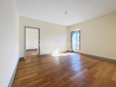Appartement - 81 m² - 4 pièces