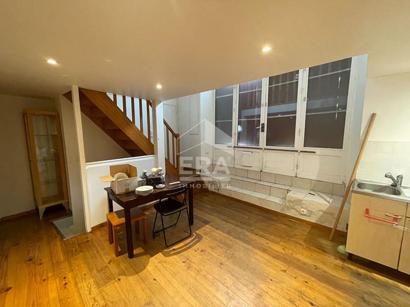 Local commercial - 90 m² - 5 pièces