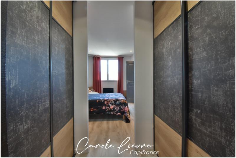 Maison - 121 m² - 5 pièces