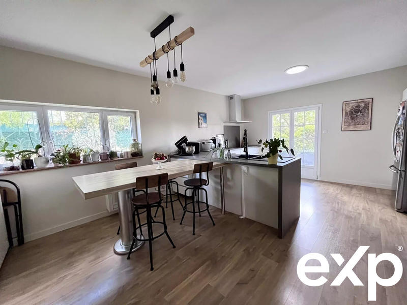 Maison - 170 m² - 5 pièces