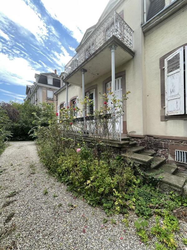 Maison traditionnelle - 365 m² - 9 pièces