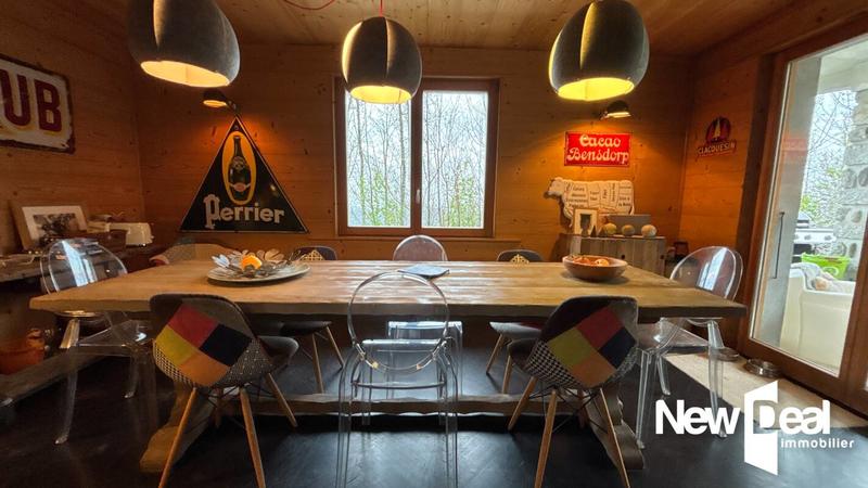 Châlet - 184 m² - 9 pièces