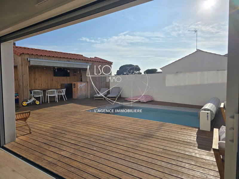 Maison traditionnelle - 172 m² - 5 pièces