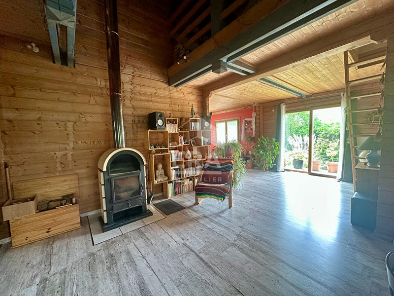 Maison - 90 m² - 4 pièces