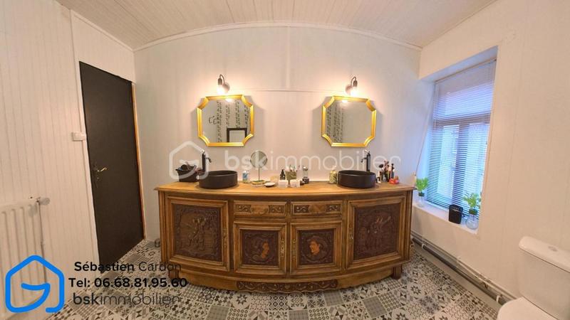 Corps de ferme - 213 m² - 7 pièces