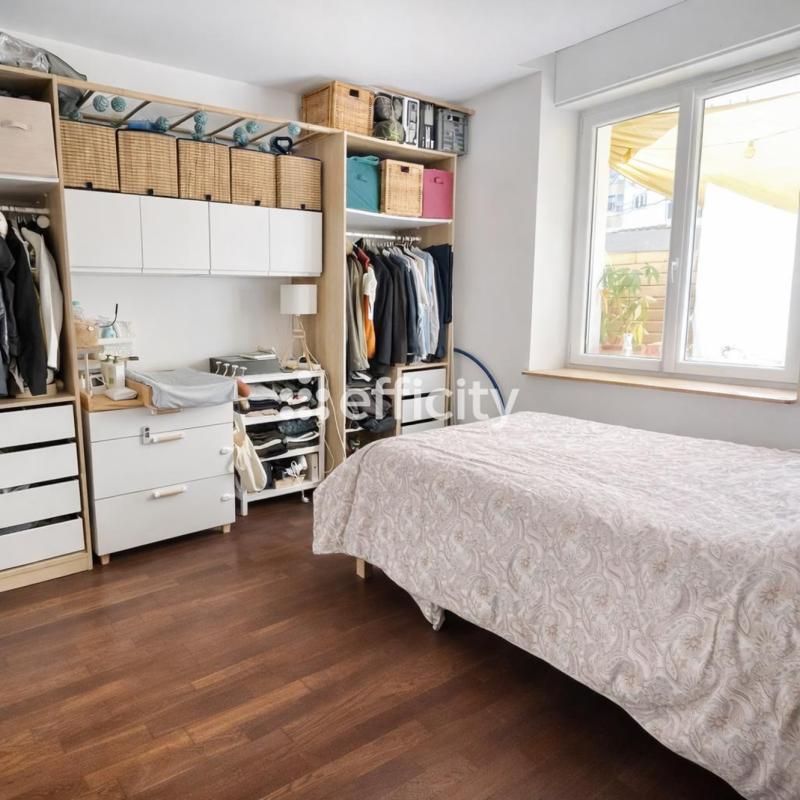 Appartement - 80 m² - 3 pièces