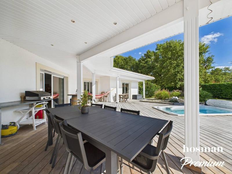 Maison - 170 m² - 6 pièces