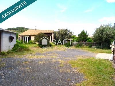 Maison - 176 m² - 8 pièces