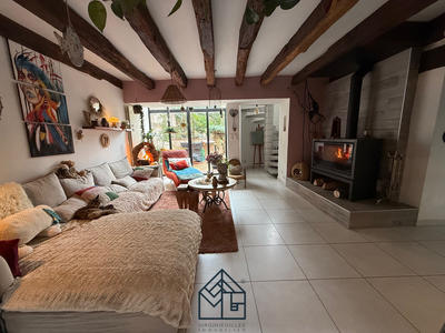 Maison - 400 m² - 7 pièces