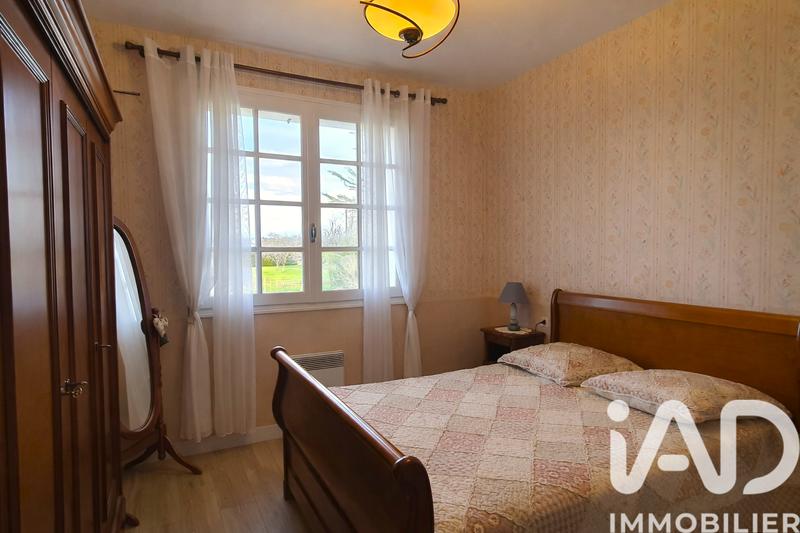 Maison - 200 m² - 8 pièces