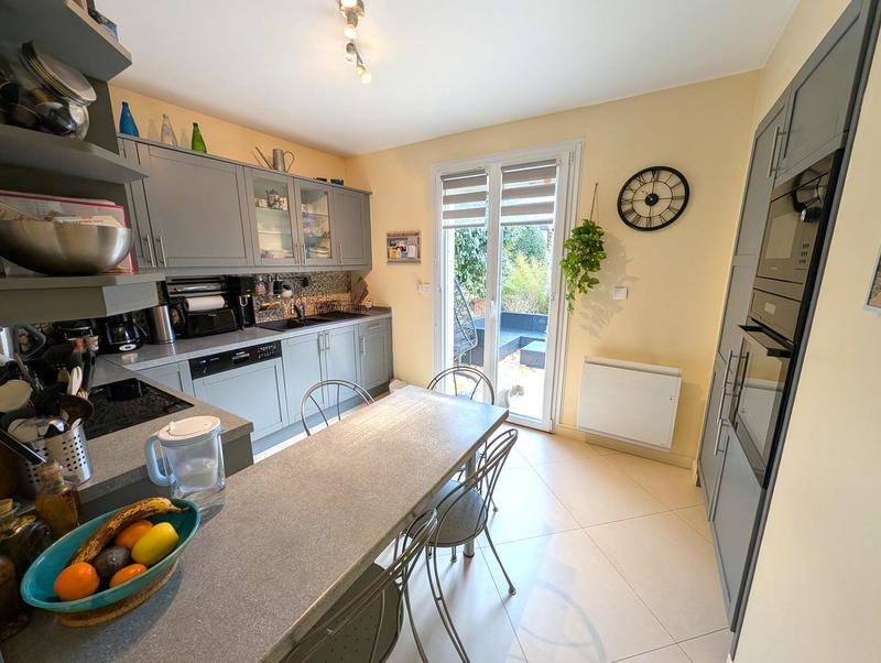 Maison - 120 m² - 6 pièces