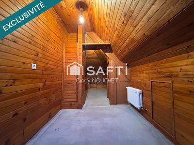 Maison - 90 m² - 7 pièces