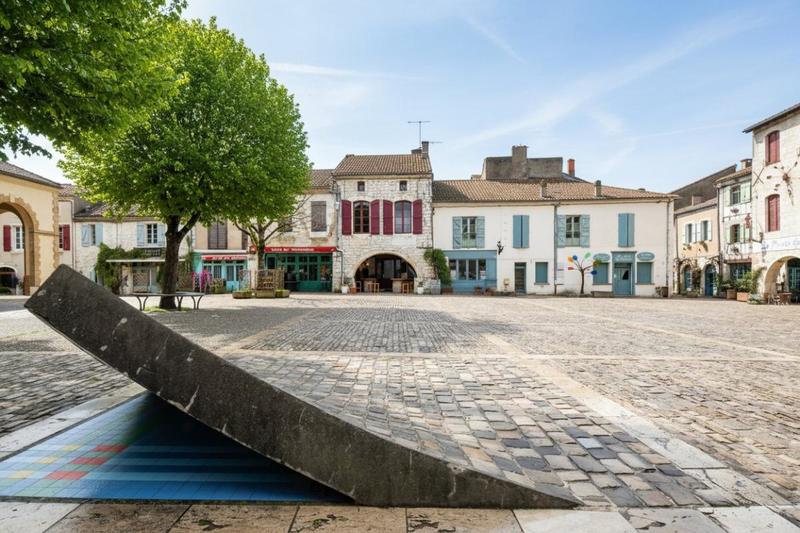 Maison de village - 222 m² - 5 pièces