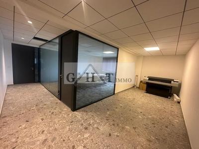 Bureau - 254 m²