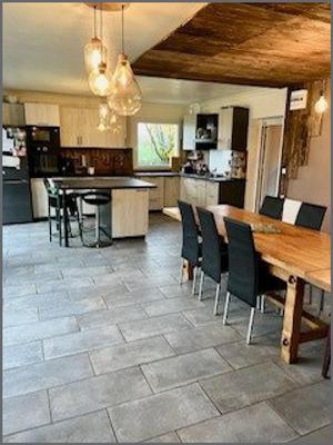 Maison - 176 m² - 10 pièces