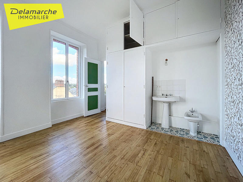 Maison - 188 m² - 9 pièces