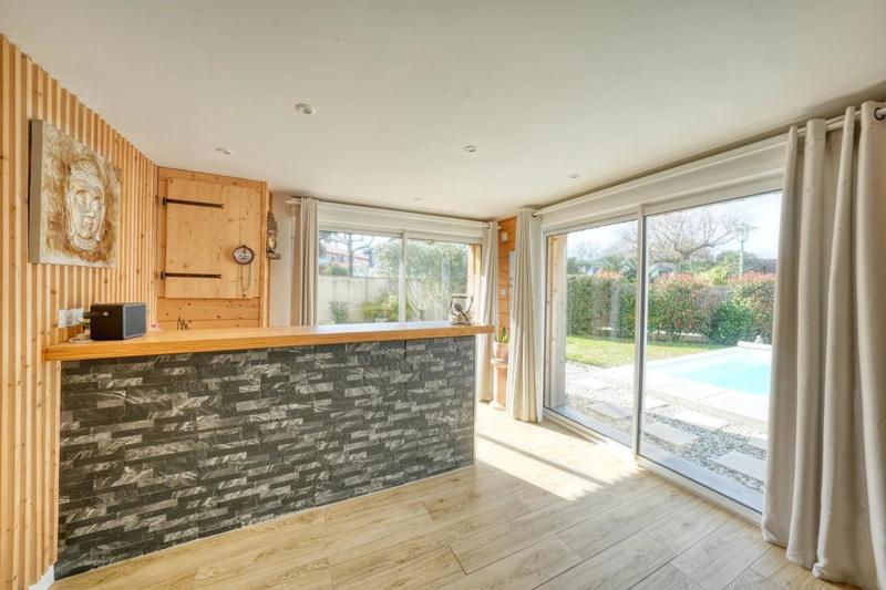 Maison - 190 m² - 7 pièces