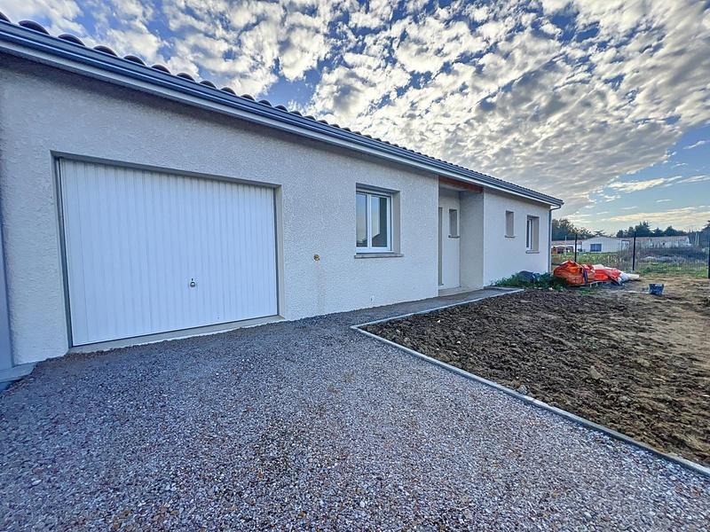 Maison - 95 m² - 4 pièces