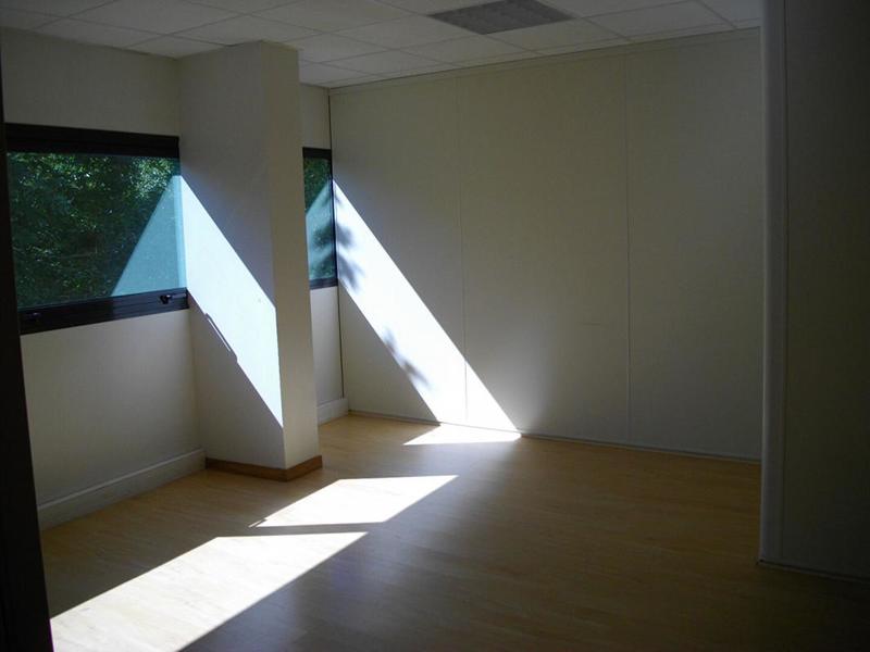 Bureau - 249 m²