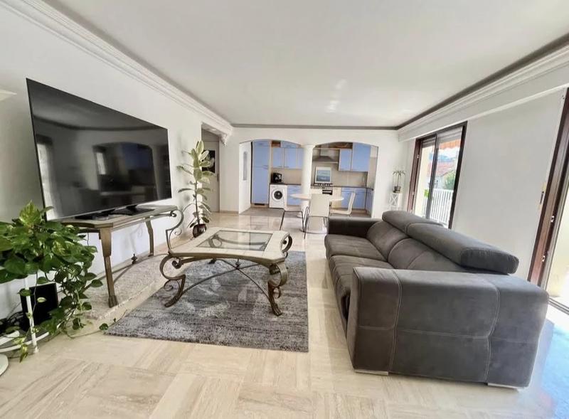 Appartement - 84 m² - 3 pièces