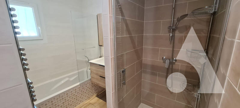 Maison - 110 m² - 6 pièces