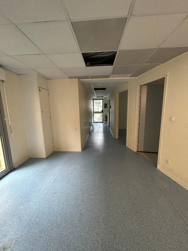 Bureau - 160 m² - 8 pièces